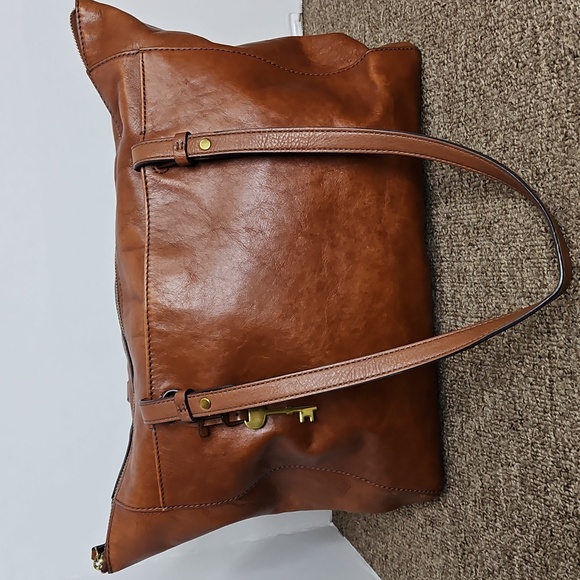 Fossil Handbags - Fossil Rachel Large Brown Gold Key Leather Shoulder Tote Bag 12x17"